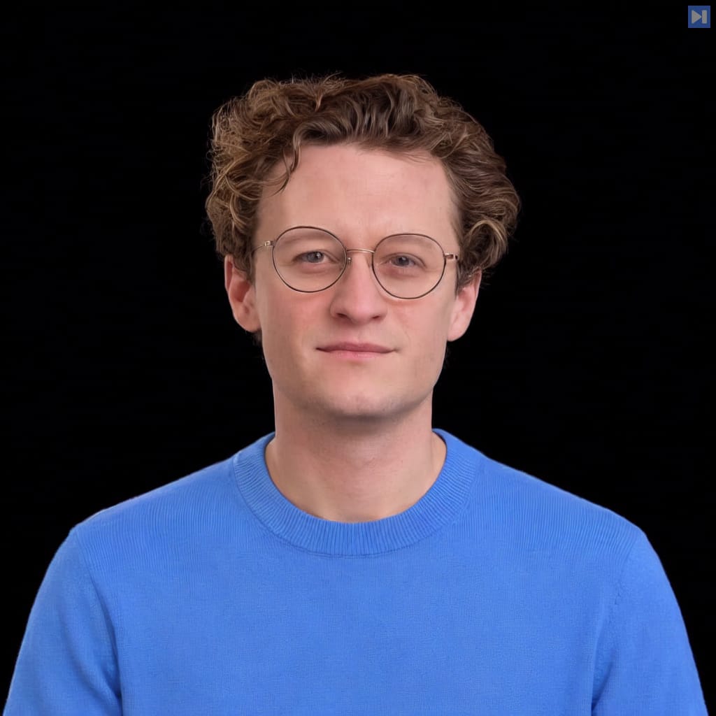 Head-and-shoulders portrait of Ian Banks against a black background.
