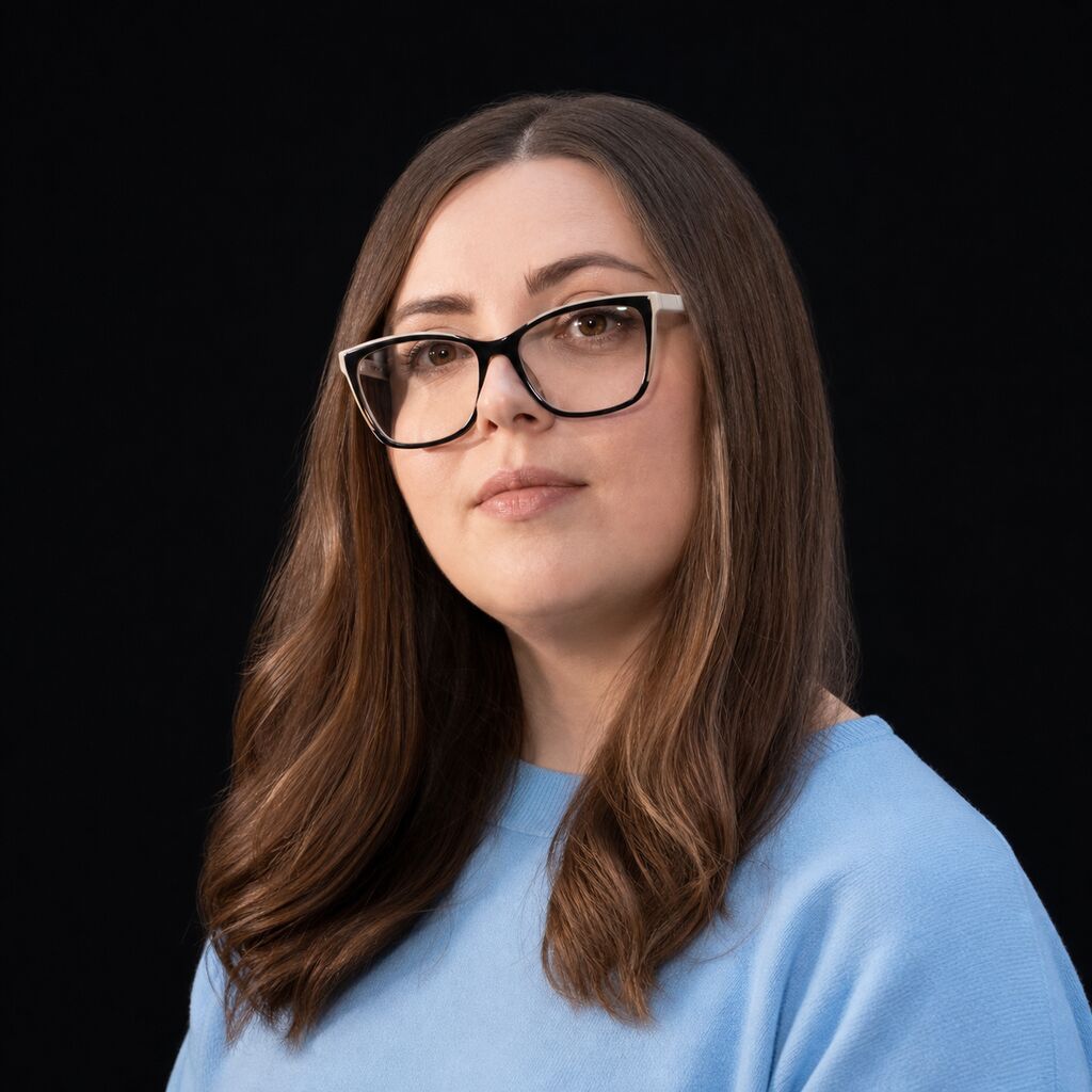 Lena Hall