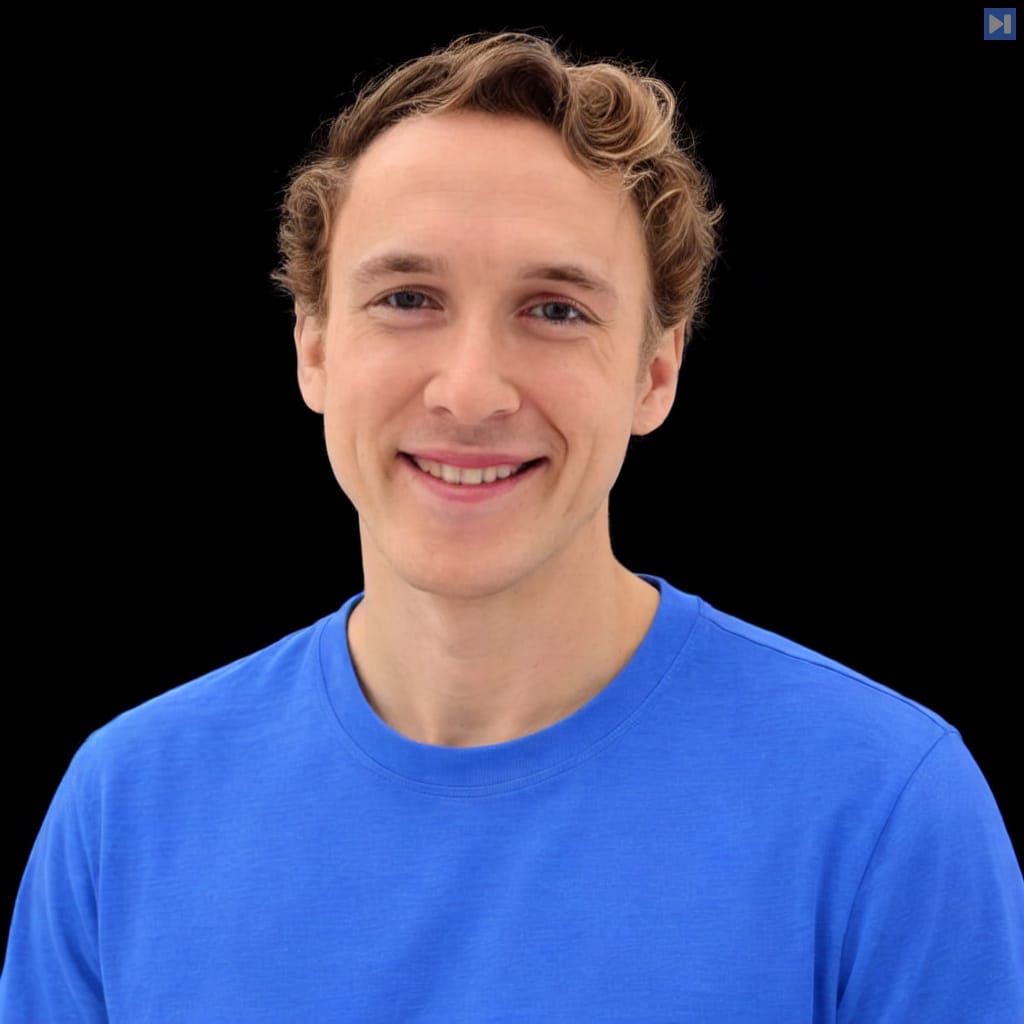Head-and-shoulders portrait of Simon Hørup Eskildsen against a black background.