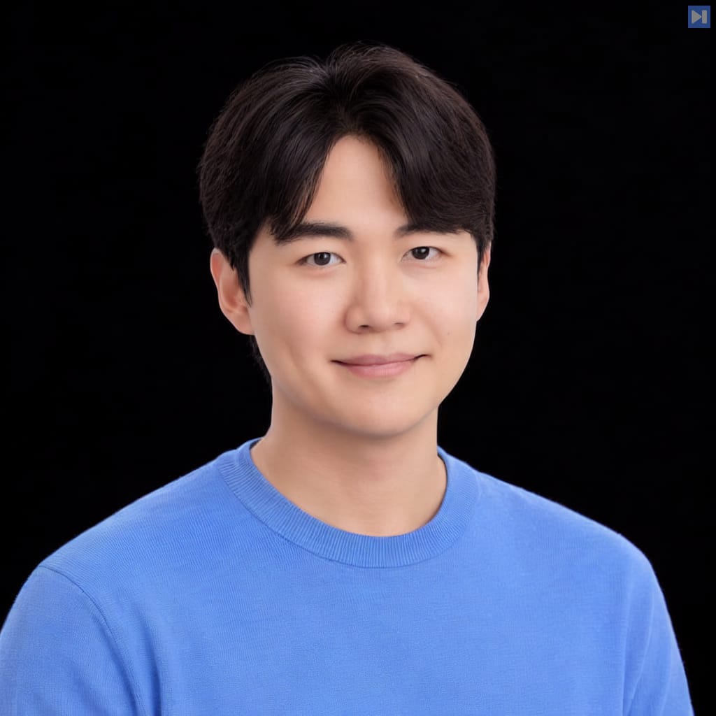Head-and-shoulders portrait of Yunmo Koo against a black background.